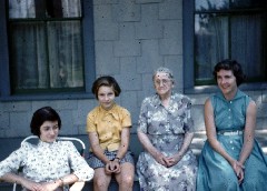 S0198 Ruth, Ann, Harriet, Alice Bennett; Hubbardston, MA